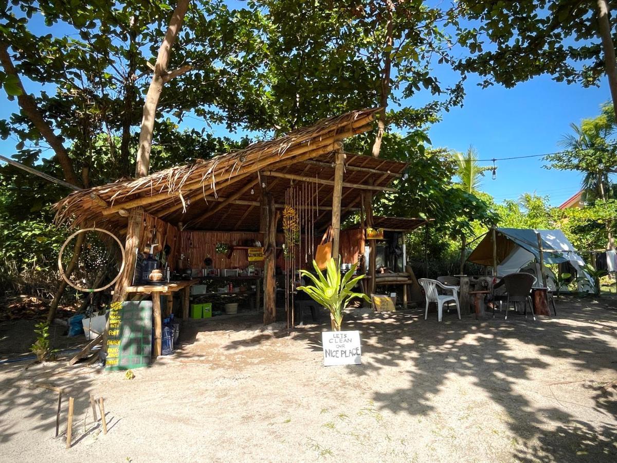 Tribal Huts Community Vandrerhjem Daanbantayan Eksteriør bilde