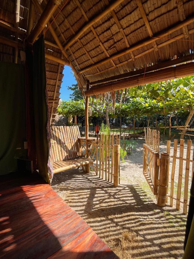 Tribal Huts Community Vandrerhjem Daanbantayan Eksteriør bilde