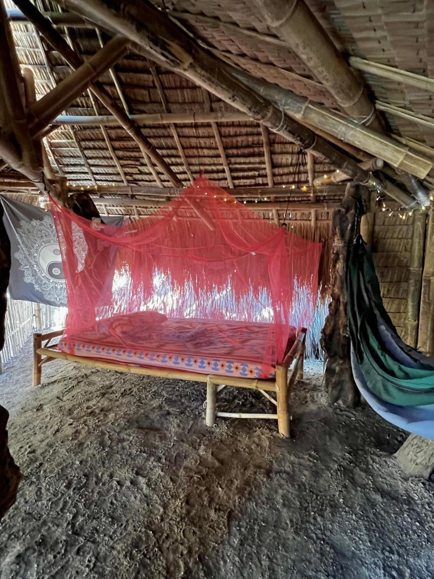 Tribal Huts Community Vandrerhjem Daanbantayan Rom bilde