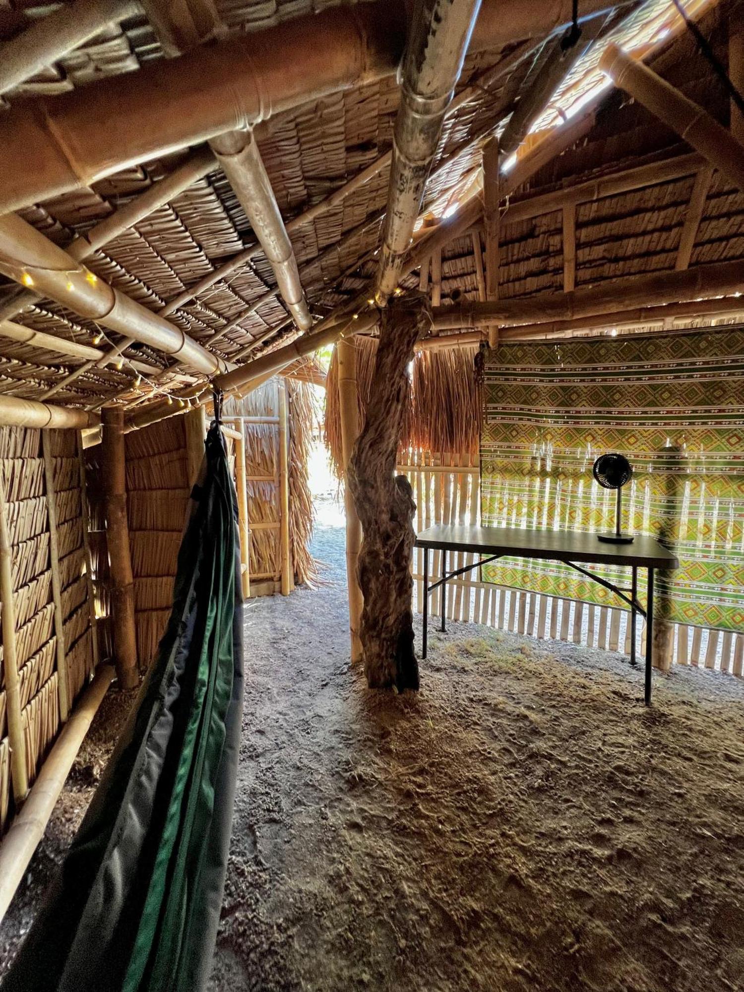 Tribal Huts Community Vandrerhjem Daanbantayan Rom bilde